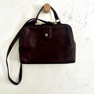 Vintage Etienne Aigner leather purse top handle and cross body strap burgundy